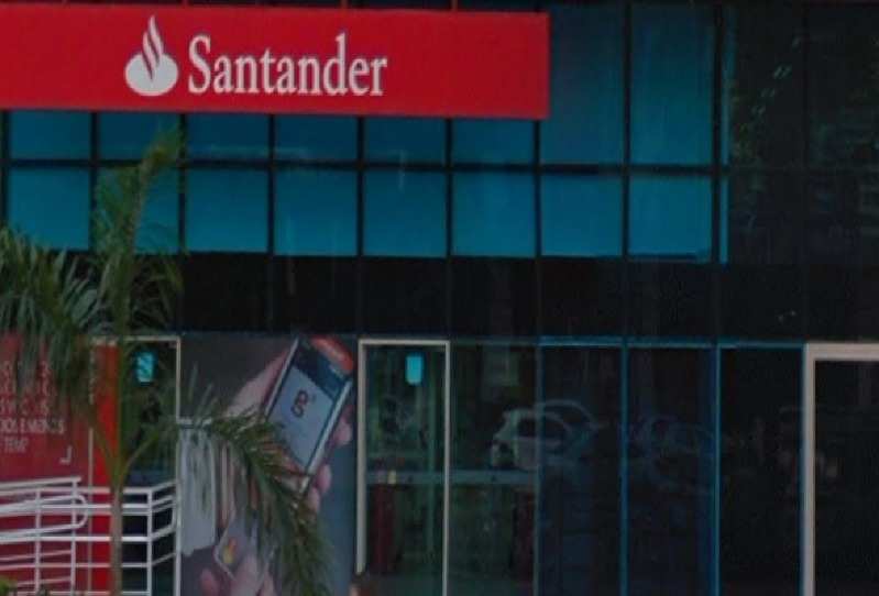 Vazamento de gás provoca princípio de incêndio no banco Santander em