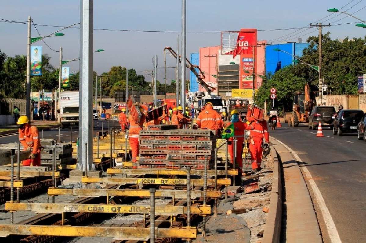 Juiz Nega Indeniza O De R Mil A Morador Que Caiu Em Vala Das