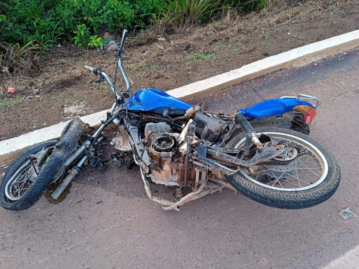 Motociclista Colide Frontalmente Carro E Morre Na Hora Na BR 163 Em