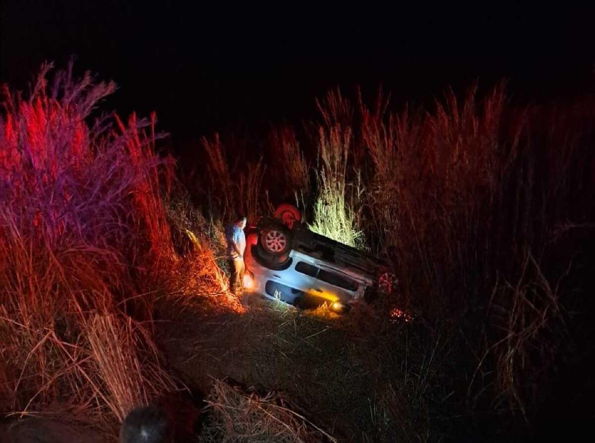 Motorista Morre Ao Perder Controle Da Dire O Sair Da Pista E Capotar