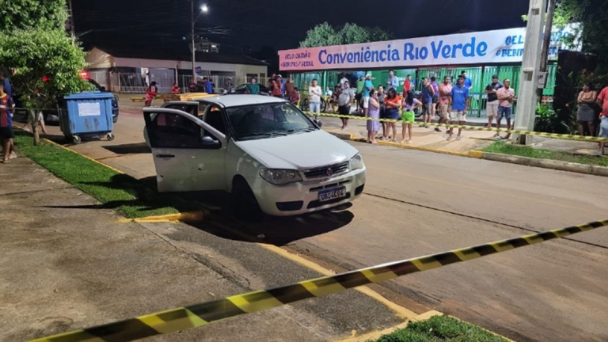 Adolescente Morto Tiros Dentro De Carro Amigo Fica Ferido Vgn