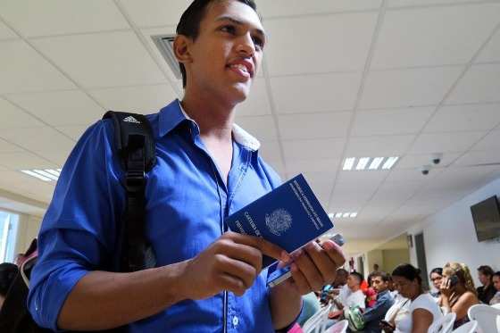 Várzea Grande tem saldo positivo de contratação em maio; resultado é inferior a abril.