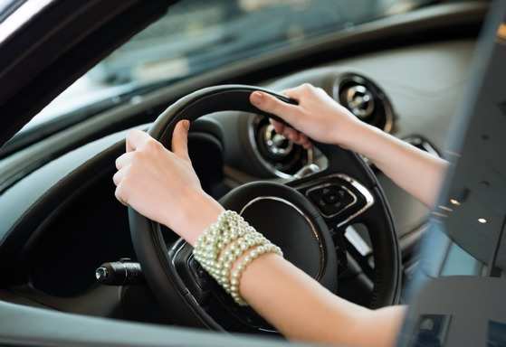A lei prevê punições a motoristas de aplicativos que não disponham de troco em dinheiro