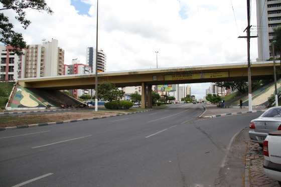 viaduto miguel sutil sobre avenida do cpa