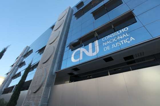 CNJ suspende contratação temporária de Oficiais de Justiça em Mato Grosso