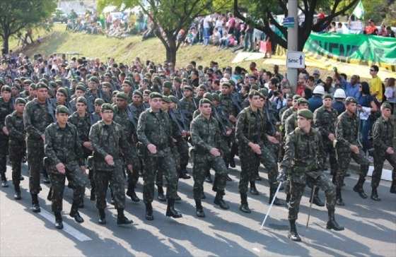 Exército cria novas regras para suas redes e vai excluir mensagens de ódio