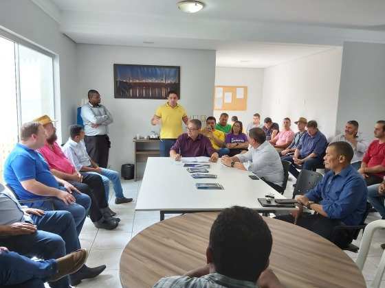 Podemos reunião
