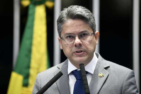 Senador denuncia Pacheco, Alcolumbre e Marcos do Val no STF por ‘emenda gratidão’ de R$ 50 milhões