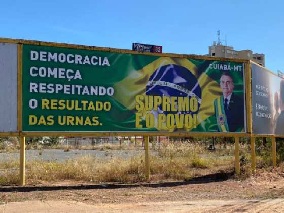 Outdoor Bolsonaro