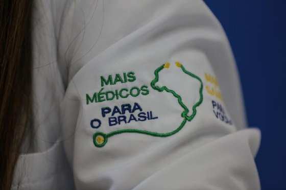 Médicos irão receber bolsa no valor de R$ 12,8 mil 