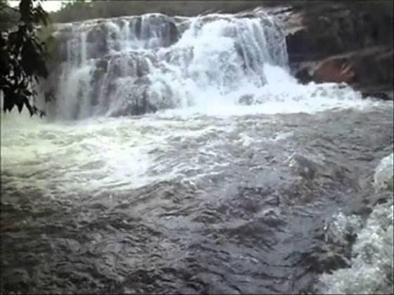 Cachoeira Bom Jesus, localizado no Distrito de São Lourenço de Fátima