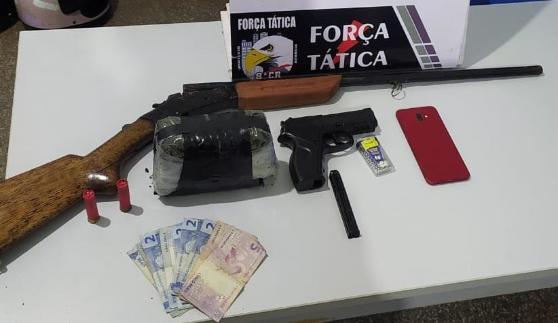 Dono de Bar é pego com armas de fogo 