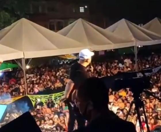 Cantor Belo é preso