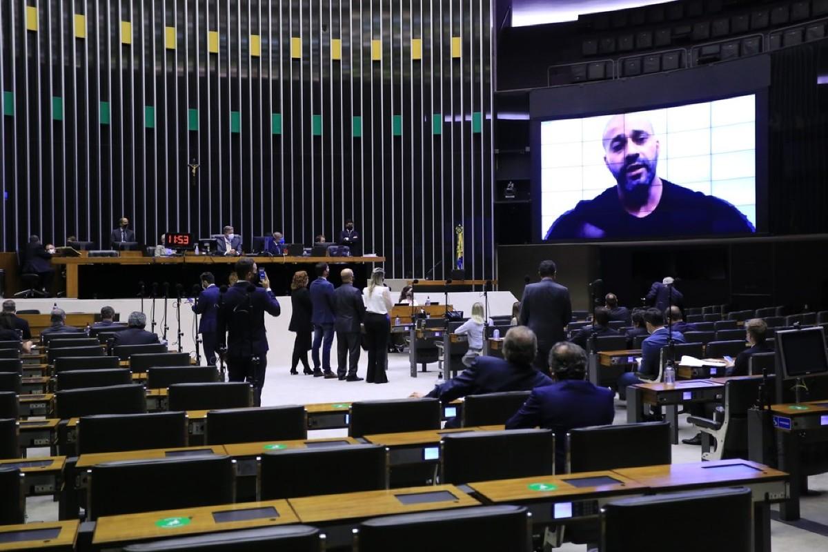 Câmara dos Deputados com Covid-19