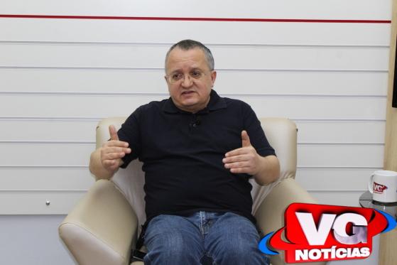 Ex-governador pode ser aposta da esquerda ao Senado