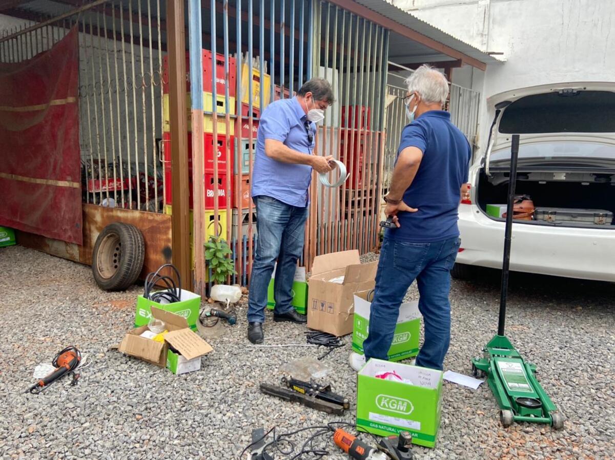 VG Notícias; VG; prisão; apreensão; mercadorias irregulares; gás natural; Várzea Grande; Ipem; Polícia Civil