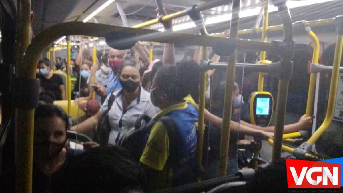 VGN; ônibus; lotado; 