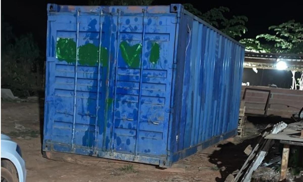 Container