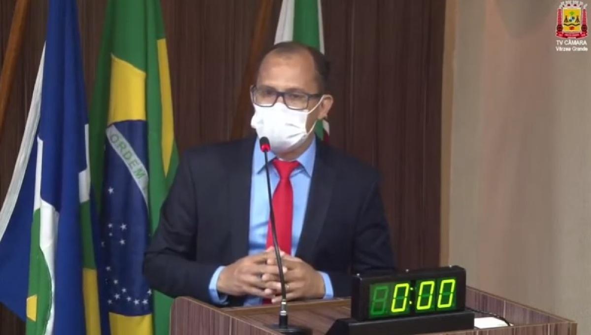 VGN; Fabinho; vereador; Várzea Grande; sessão ordinária; tribuna