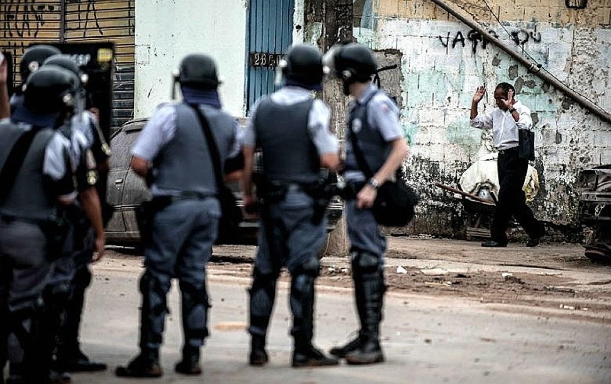 VGN; ação; Polícia; contra; pretos e pobres