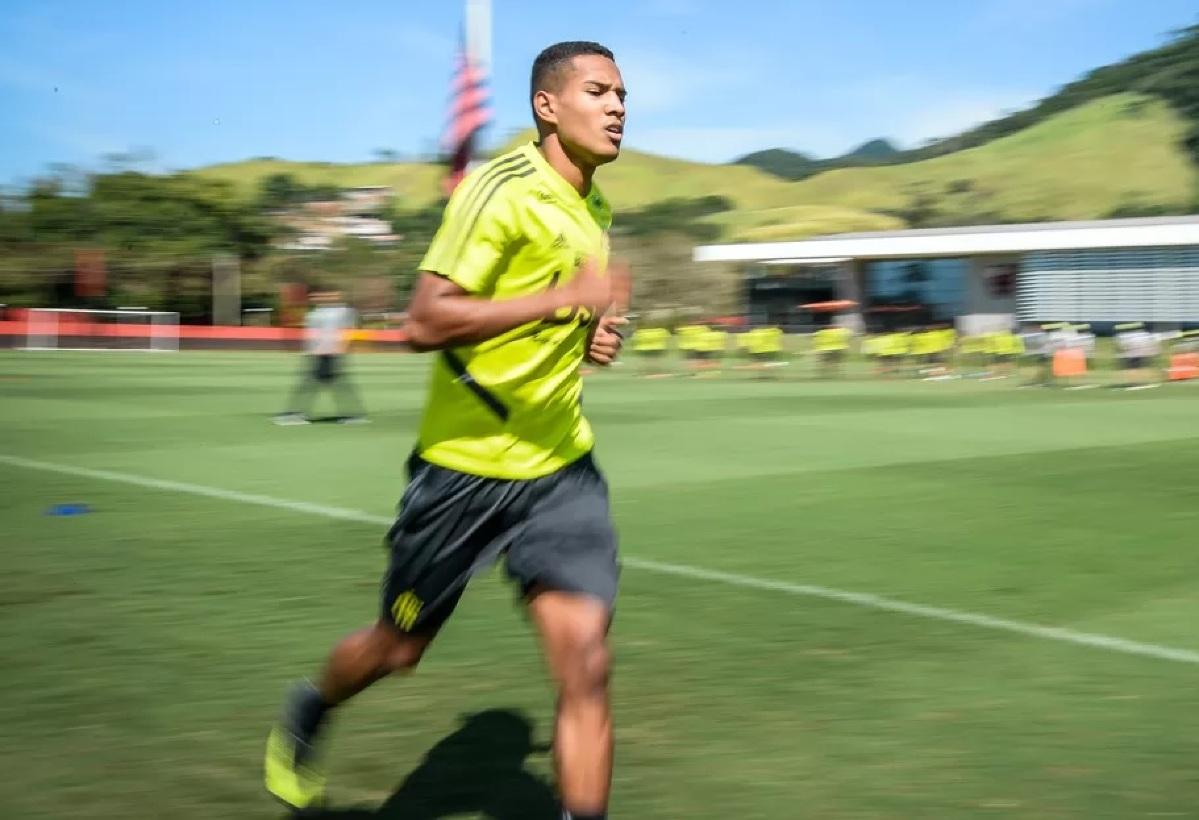  João Lucas, novo lateral-direito do Flamengo