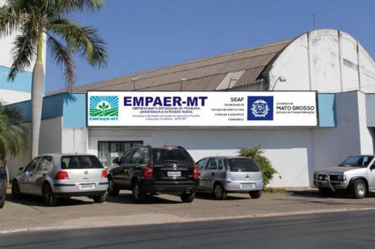 Empaer