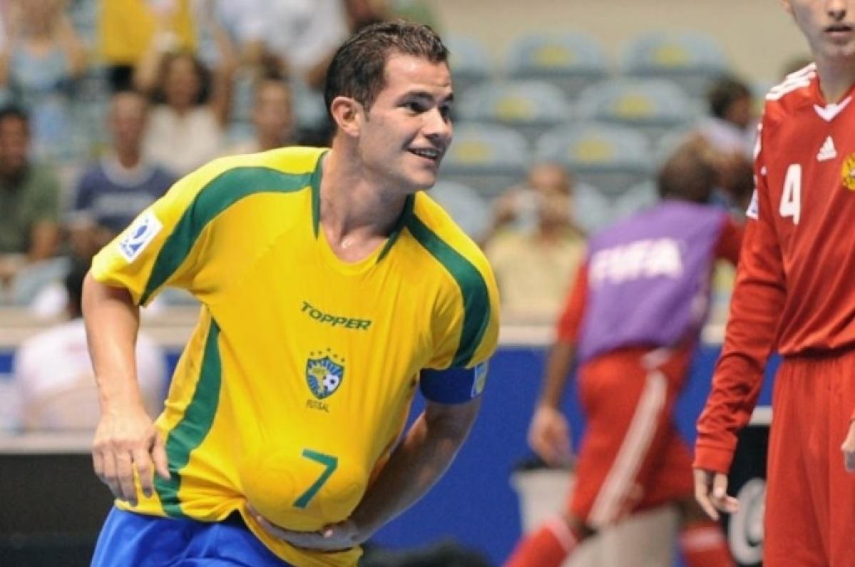 Falcão é eleito melhor jogador de futsal do mundo pela quinta vez