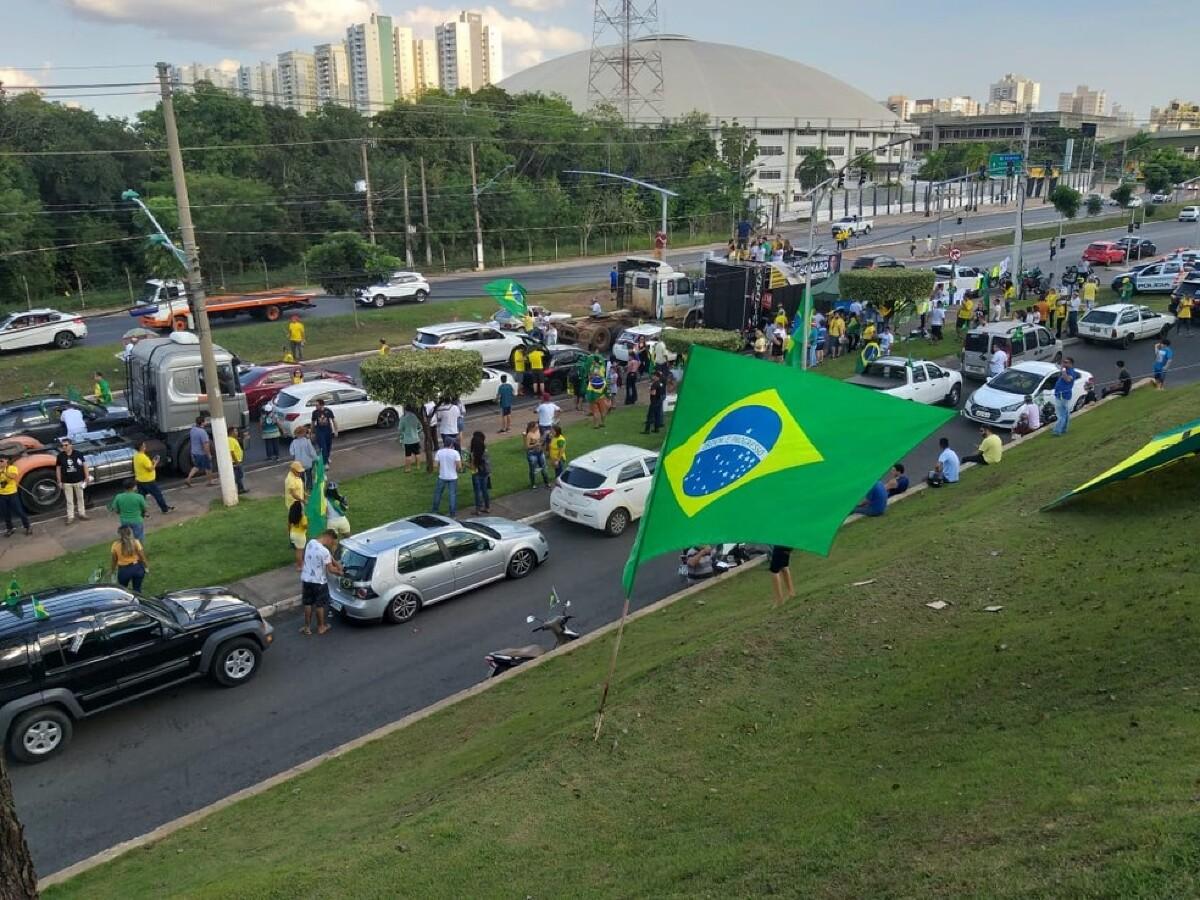 VGN_ato-bolsonaro-Cuiaba