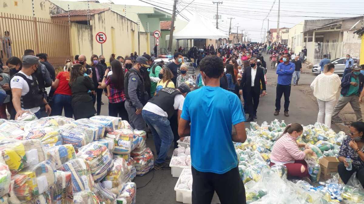 cesta básica, fila do ossinho