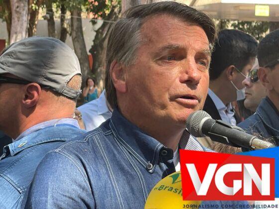 Relator reconheceu abuso de poder político na reunião de Jair Bolsonaro com embaixadores em julho de 2022