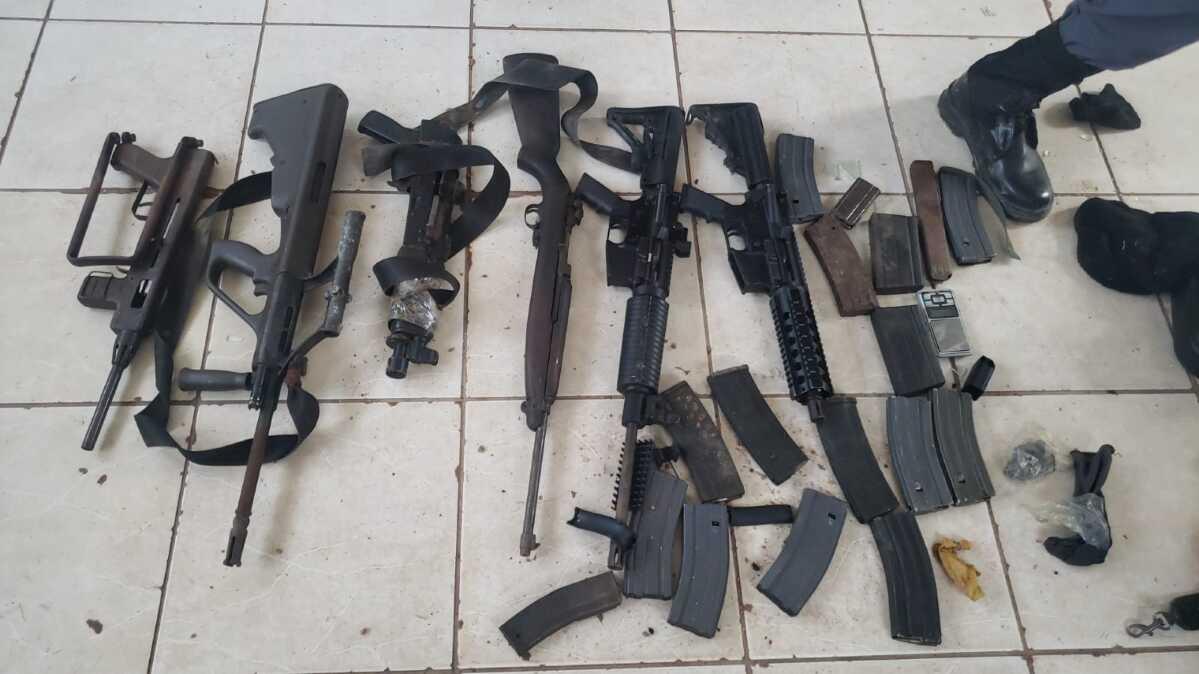 VGN; apreensão; arsenal; armas; Cuiabá