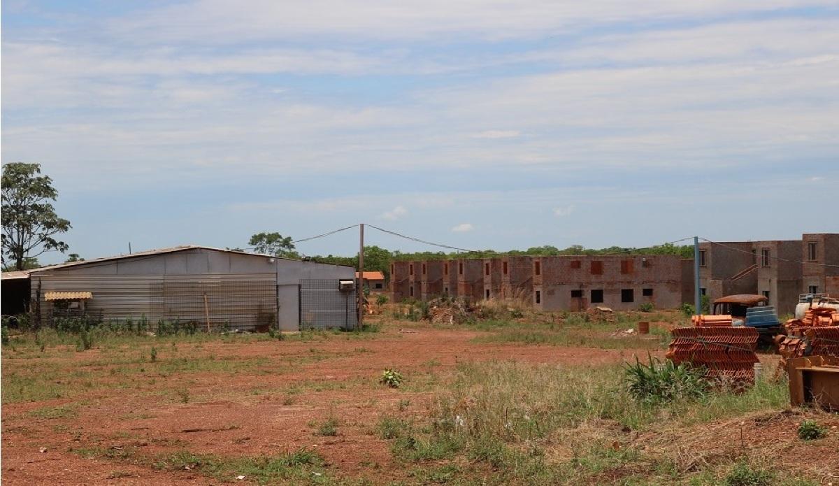 VGN_Residencial abandonado_varzea grande