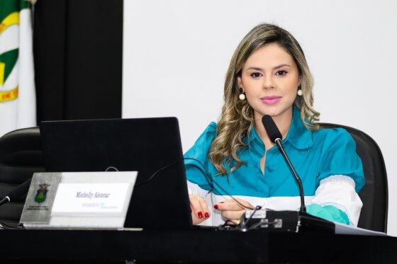 PTC apontou que vereadora teria comprado votos por meio de distribuição de cestas básicas 
