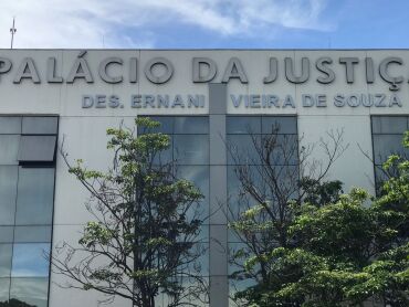 Justiça manda soltar estudante de Odontologia suspeita de movimentar dinheiro para organização criminosa em MT