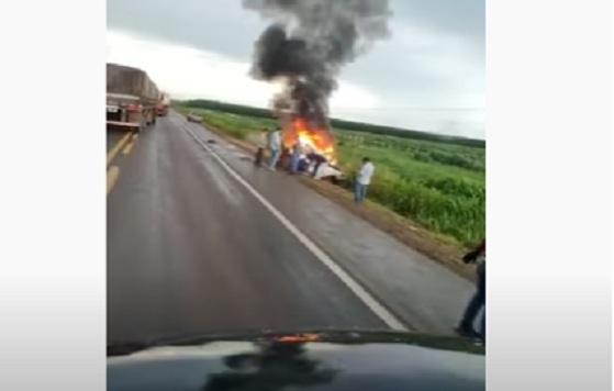 VGN; acidente; ultrapassagem; colisão; fogo; morte; Sorriso; BR 163