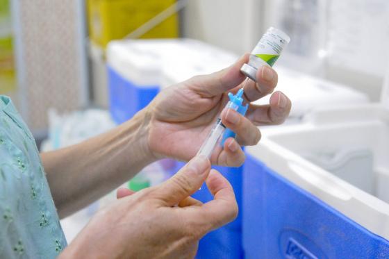 Imunização do público-geral dependerá da disponibilidade de doses das vacinas nos municípios