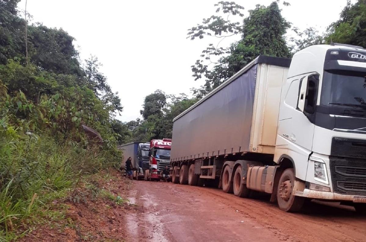 Estado retoma BR-174 e deve asfaltar rodovia entre Castanheira e Colniza