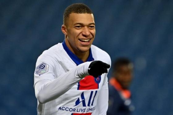 Dono do maior salário do PSG, Mbappé recebe R$ 31 milhões por mês