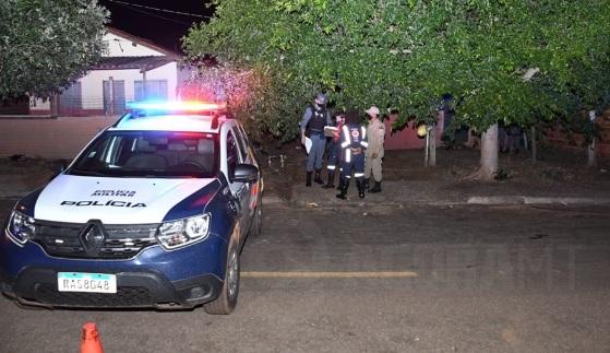 Dois jovens são executados em casa, na noite desta terça, em Rondonópolis