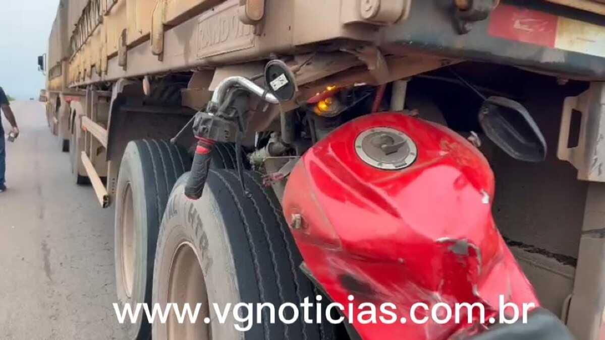 Jovem Morre E Moto Fica Pendurada Em Pneu De Carreta Na Br 163 Vgn Notícias Em Mt Com 1590