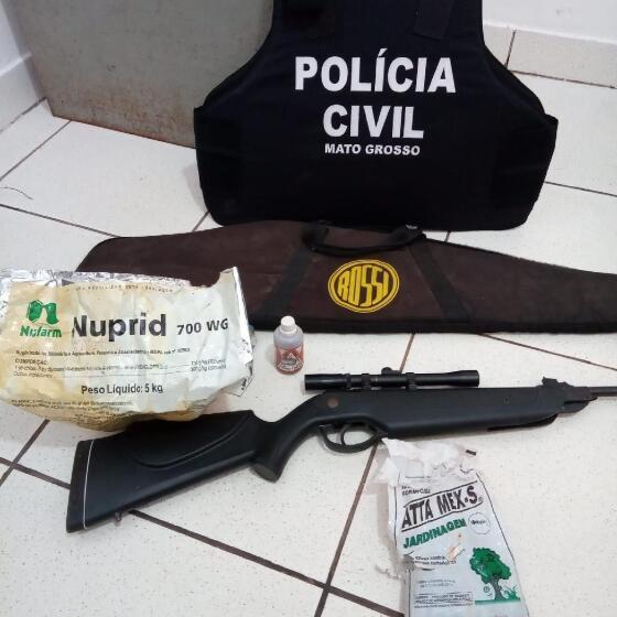 Materiais, venenos, principalmente apreendidos