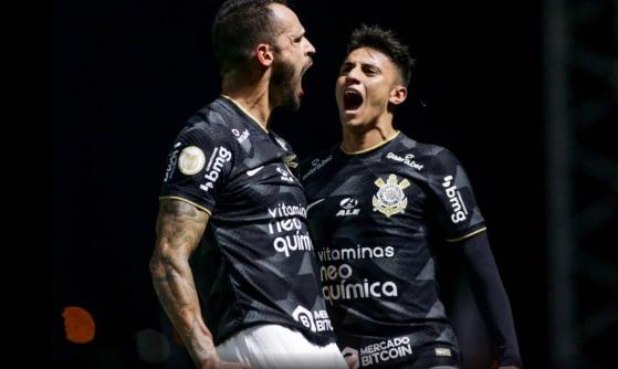 Renato Augusto foi o destaque do jogo