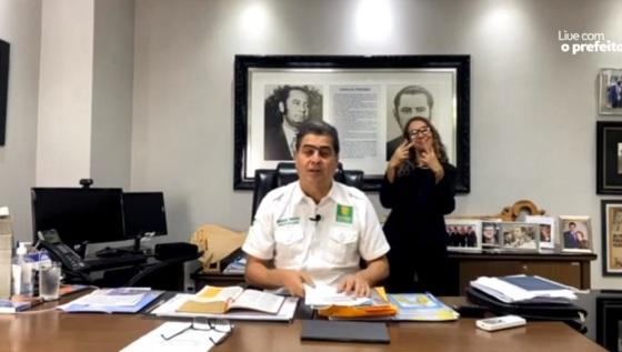 EP durante a sua live semanal pelas redes sociais
