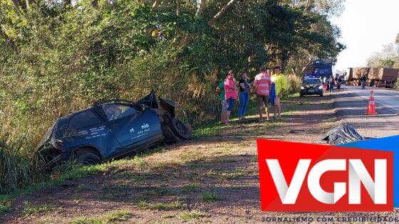 Mulher morre após colisão entre carro e carreta em VG