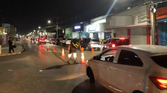 Operação prende nove motoristas dirigindo bêbados em Cuiabá e apreende 52 veículos por irregularidades