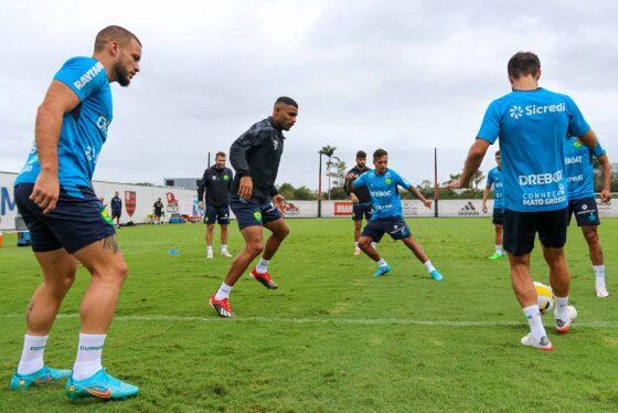 Cuiabá encerrou preparativos no CT do Flamengo, na tarde deste sábado (06)
