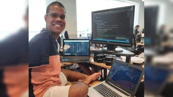 O programador Diogo Alves da Silva, conhecido como Diogo Pé