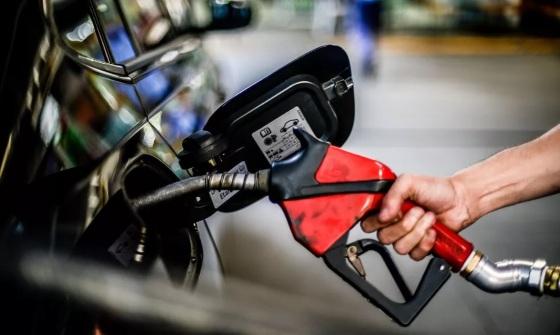 Petrobras disse que o litro da litro da gasolina terá redução de 4,3% 