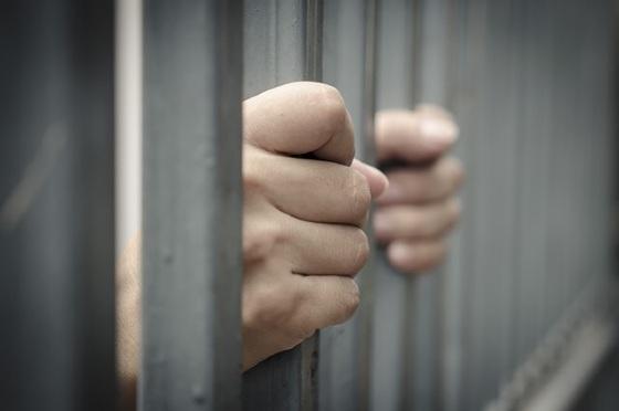 Sete foragidos da cadeia pública foram recapturados em MT.