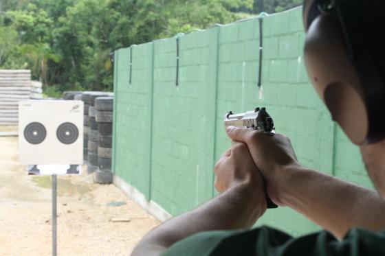 Tensão sobre o processo eleitoral está expressa na violência perpetrada contra eleitores, algumas vezes ocorrendo assassinatos, argumentou Sindicatos 